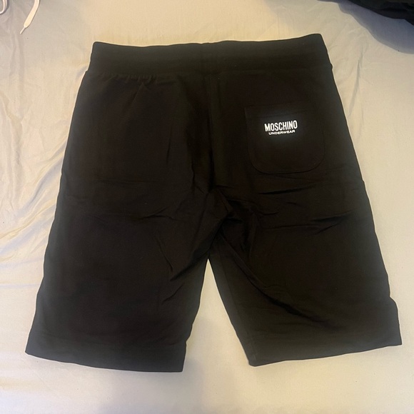 Moschino Size Large Shorts - Picture 3 of 3